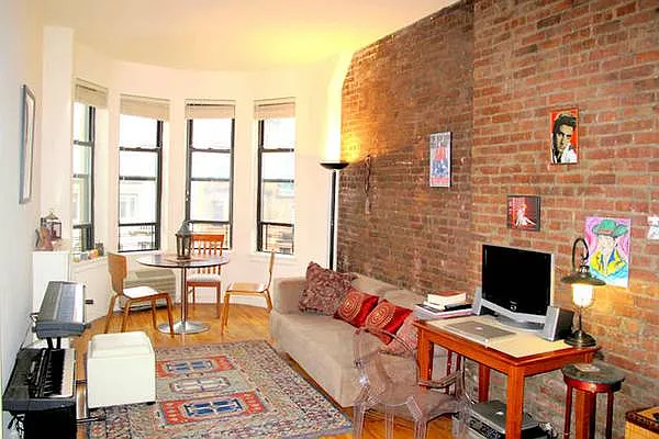 Rented by JK Dansar Corp | media 71