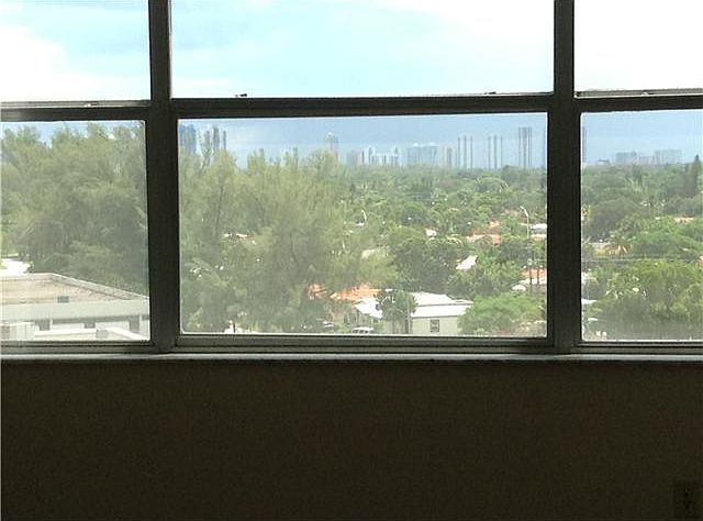 1st image of 1300 NE Miami Gardens Dr APT 916E