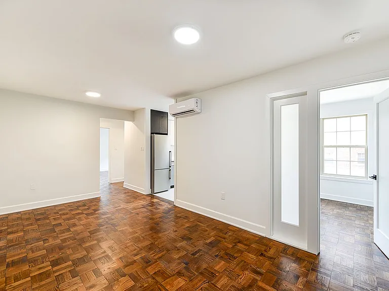 Elevated Northwest DC Living at The Pinnacle — Photo 21