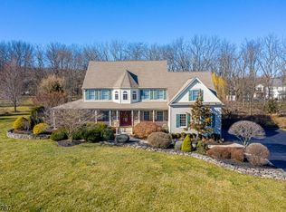 38 Mason Farm Rd, Ringoes, NJ 08551