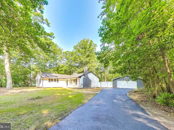 9492 Super St, Waldorf, MD 20603