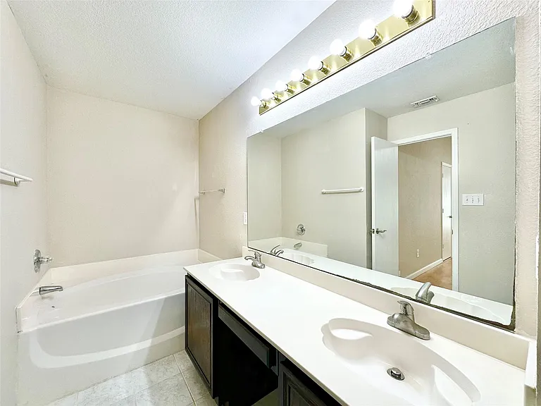 7006 Pickford Ct — Photo 16