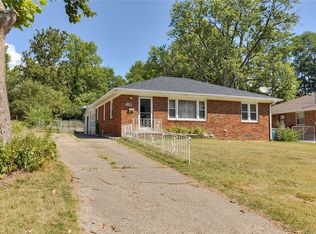 621 Thornton Ave, Des Moines, IA 50315