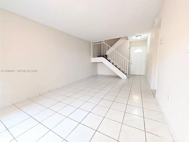 58 SW 14th Ter — Photo 24
