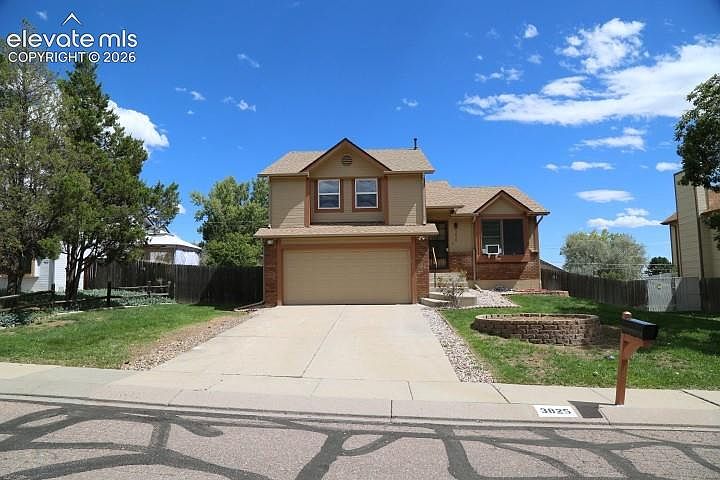 1st image of 3825 Valley View St