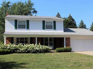 30320 Old Stream Rd, Southfield, MI 48076