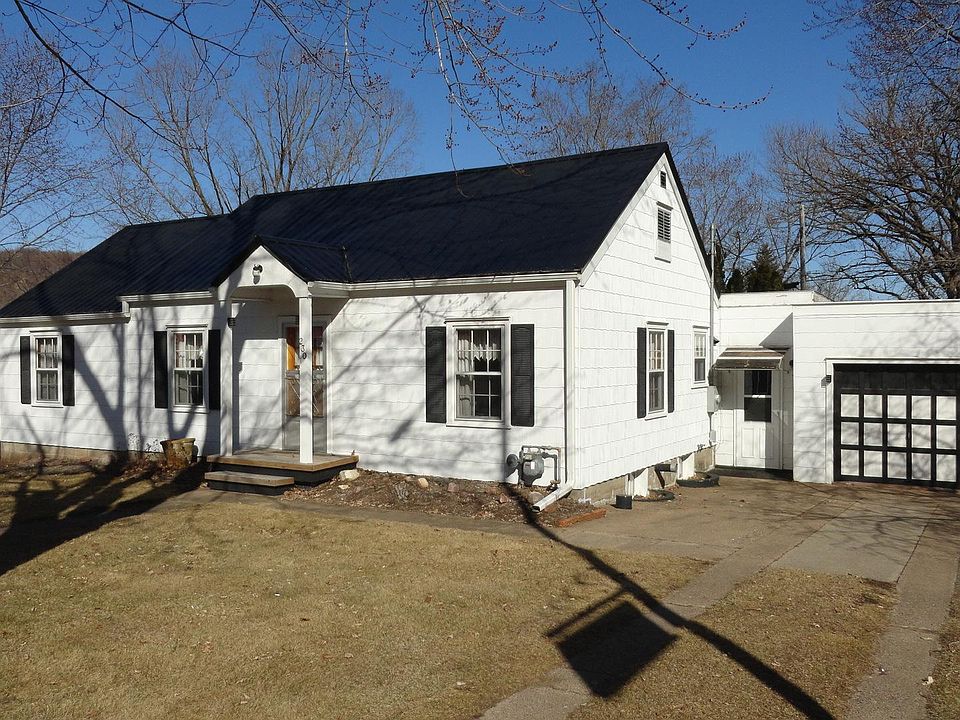 1st image of 230 E Race Ave