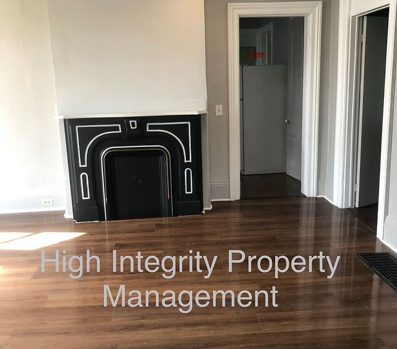 1st image of 1403-1405 Lake St #1