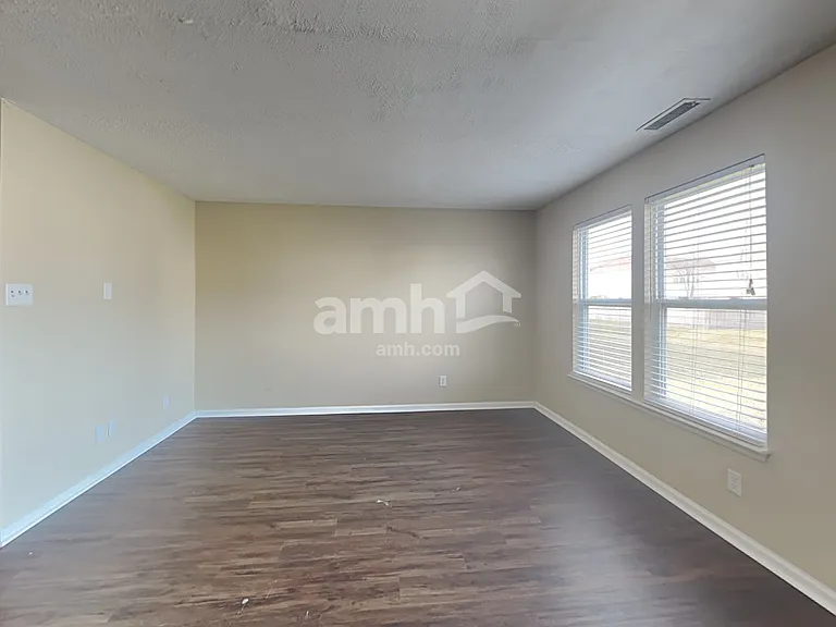 6614 W Jefferson Ct — Photo 4