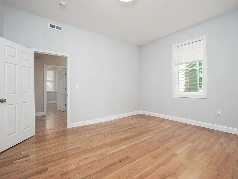 45 Crawford St #1 — Photo 14