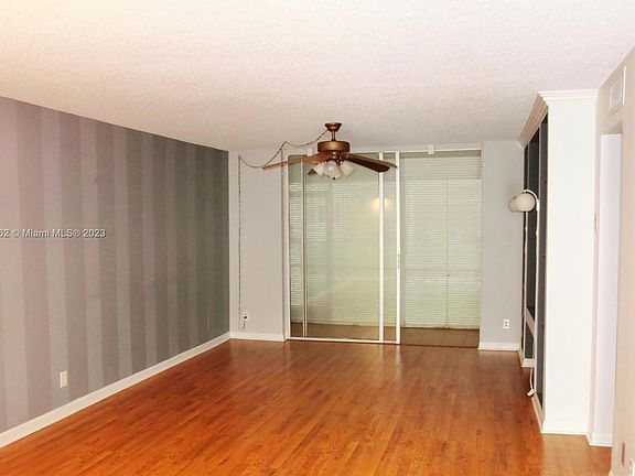 5th image of 681 S Hollybrook Dr APT 107
