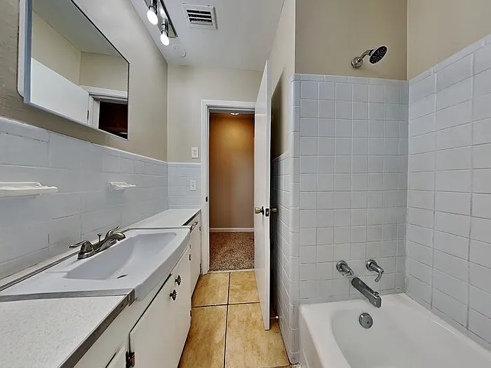 1332 Arlingwood Ave — Photo 16