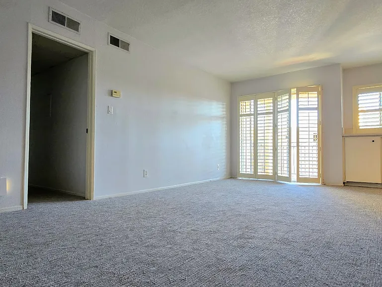 277 Pleasant St #317 — Photo 11