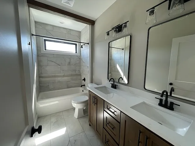 3 bed, 1900 sqft, $2,300 — Photo 3