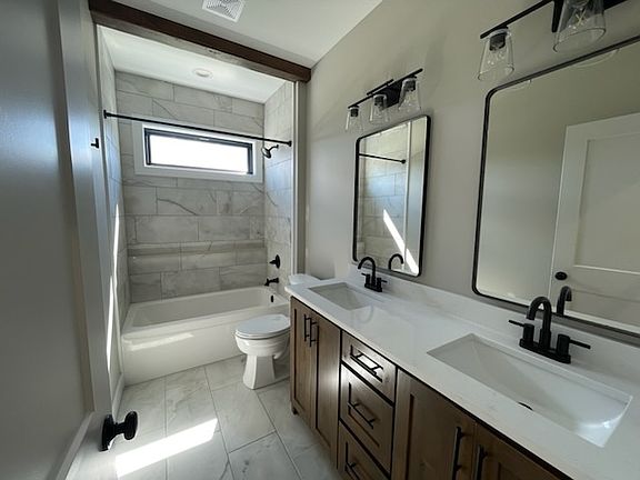 3rd image of 10547 Calli Ct