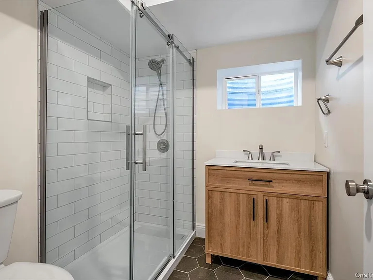 68 Edgewood Rd #B — Photo 14