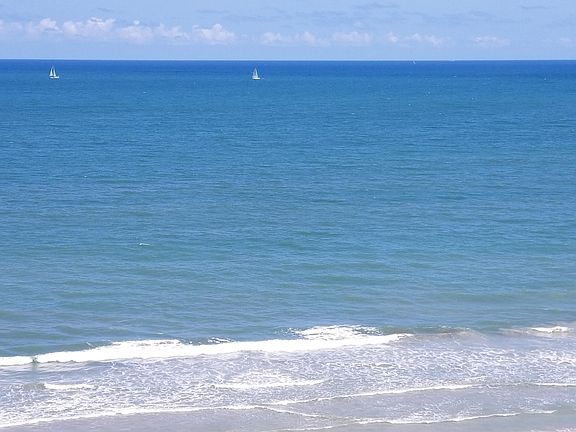 4th image of 4180 N Highway A1a #1304