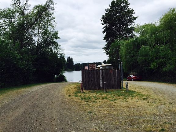 public boat launch nearby