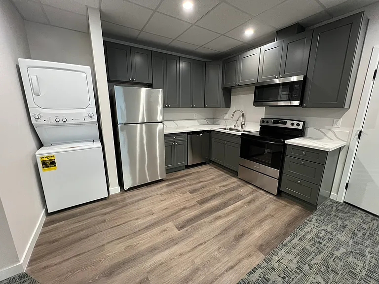 7770 Vickers St #103 — Photo 2