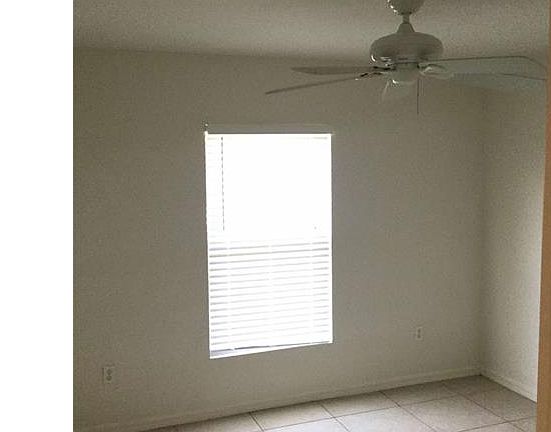 3rd image of 465 Lillon Ave S