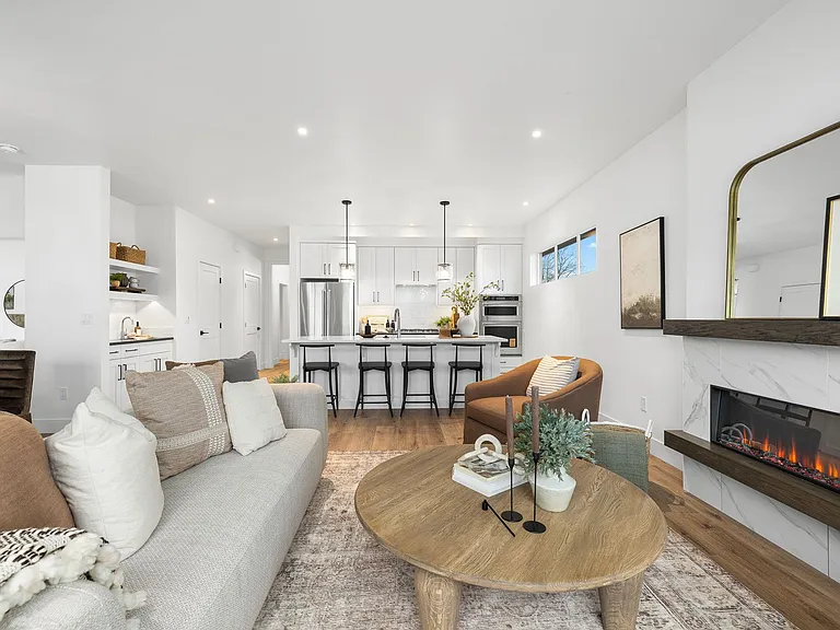 2318 E Ringneck St — Photo 17