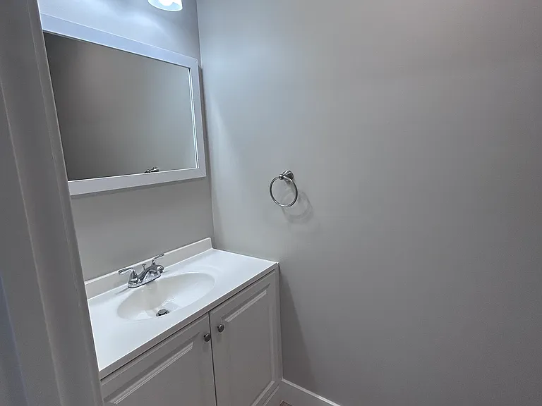 806 SE Hackberry Dr — Photo 5