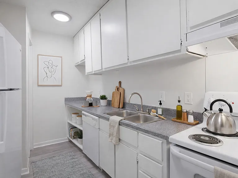 Hampton Hall | Comfort, Convenience, & Community All In One — Photo 242