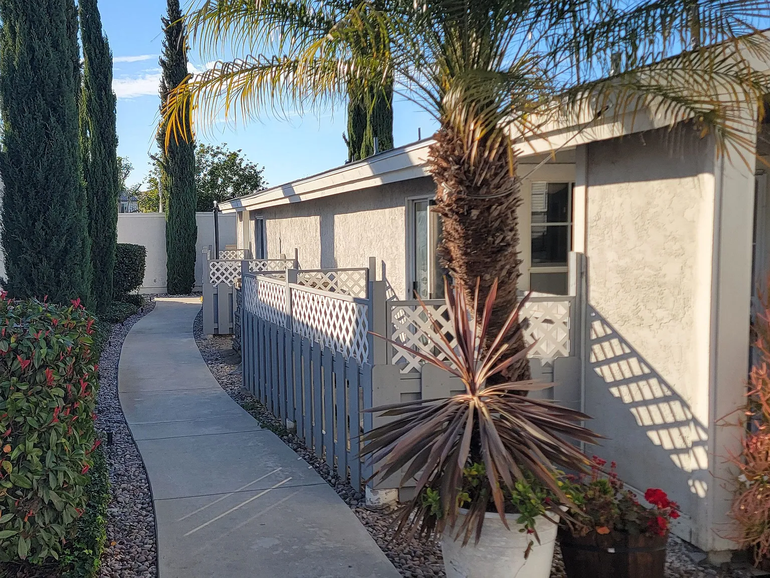 Presidio Villa Apartments — Photo 4