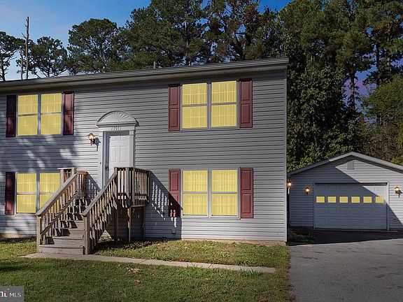 3rd image of 17971 Cypress Dr