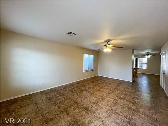 3rd image of 700 Moonlight Mesa Dr