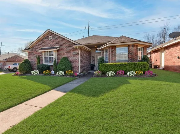 428 McDonald Dr, Edmond, OK 73034