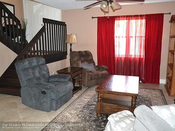 4th image of 7364 Viscaya Cir
