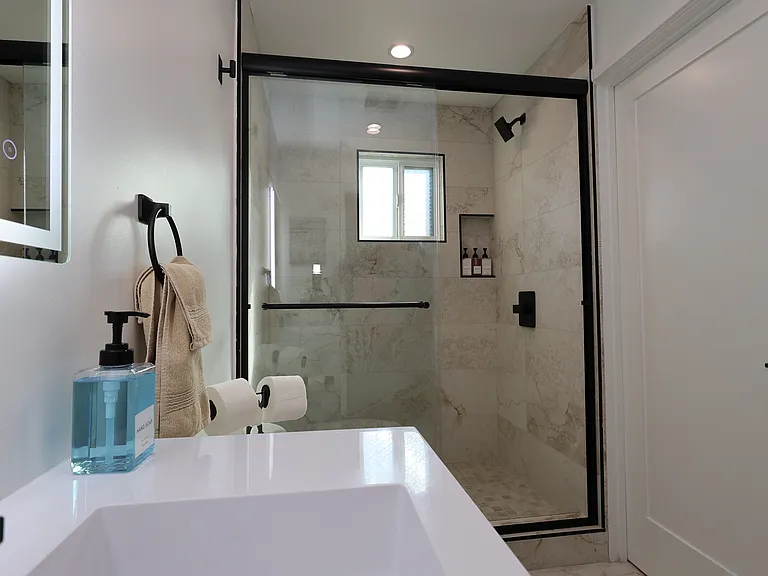 6825 Ranchito Ave — Photo 22