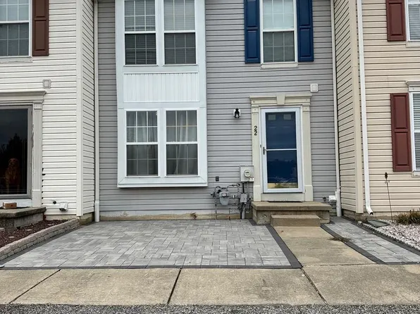 22 Carper St, Bear, DE 19701