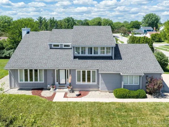 5459 Stowehill Dr SE, Kentwood, MI 49508