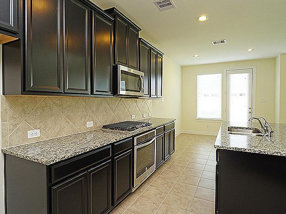 5th image of 11118 Mineral Island Ln