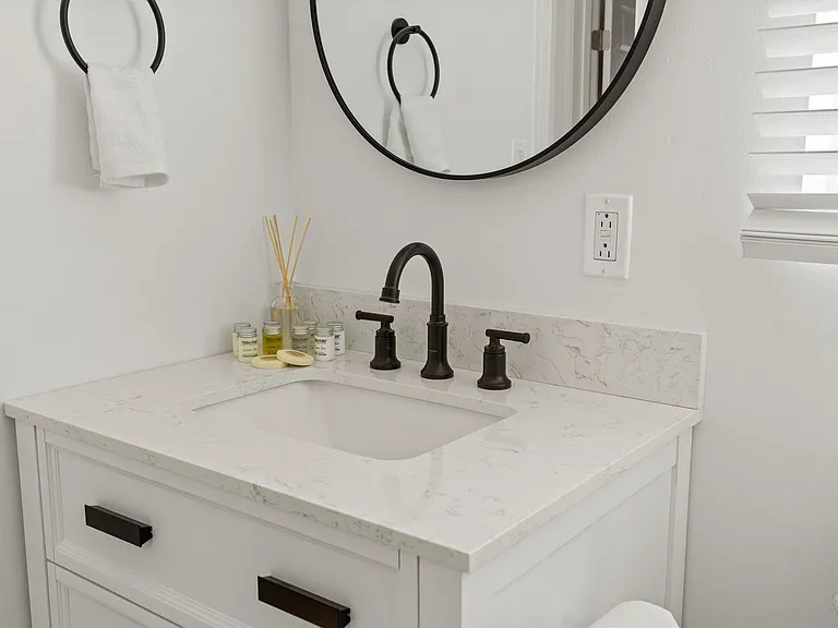 17 Hillside Ave — Photo 35