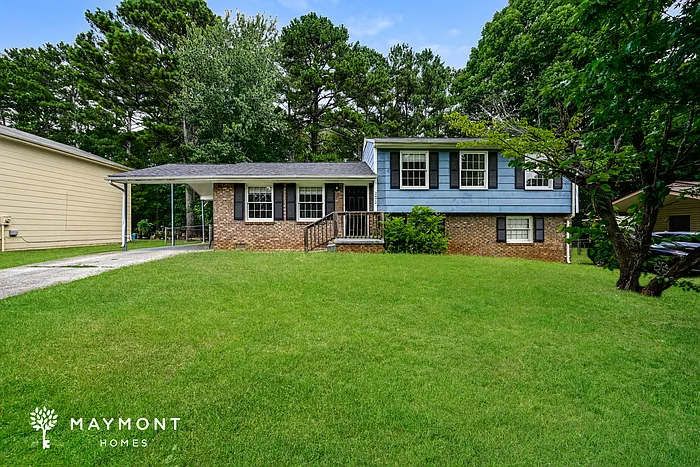 2472 Hartford Dr — Photo 1