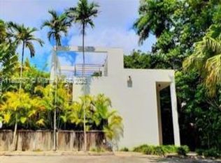 2918 Whitehead St, Miami, FL 33133