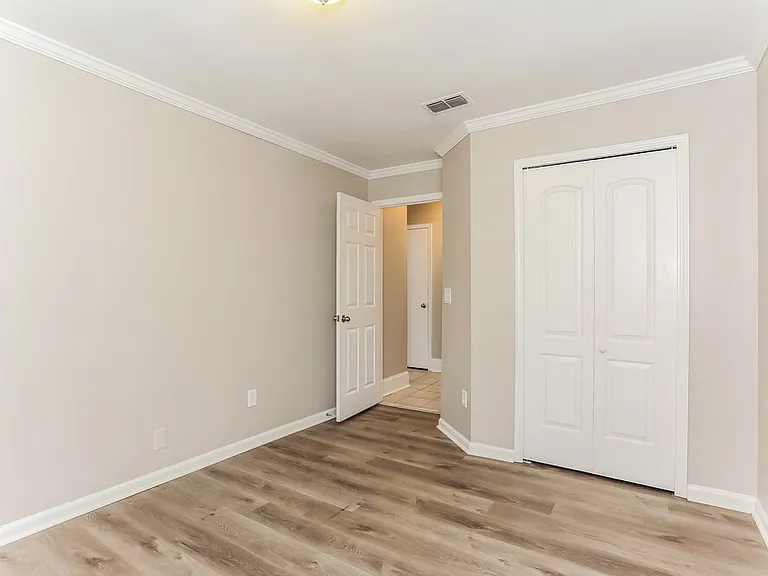 248 Carriann Cove Trl W — Photo 14
