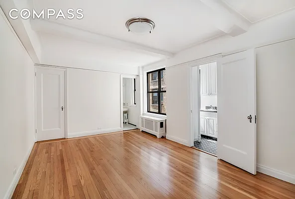 Rented by Compass | media 21