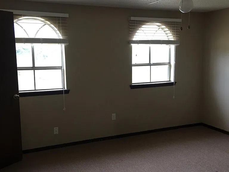 2623 Elwood Dr — Photo 10