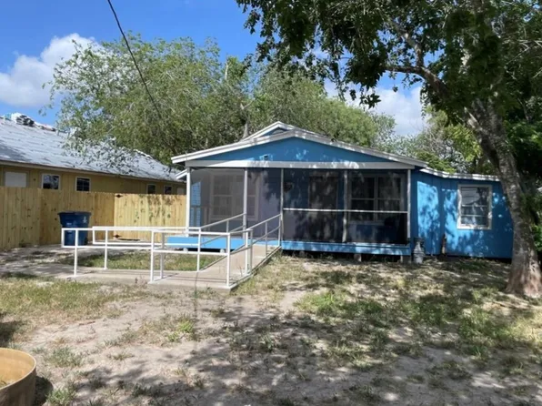 516 Sodville St, Sinton, TX 78387