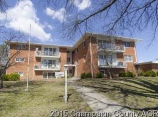 910 Lincolnshire Dr APT 301, Champaign, IL