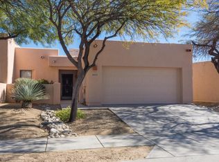 8422 N Hanks Pl, Oro Valley, AZ 85704