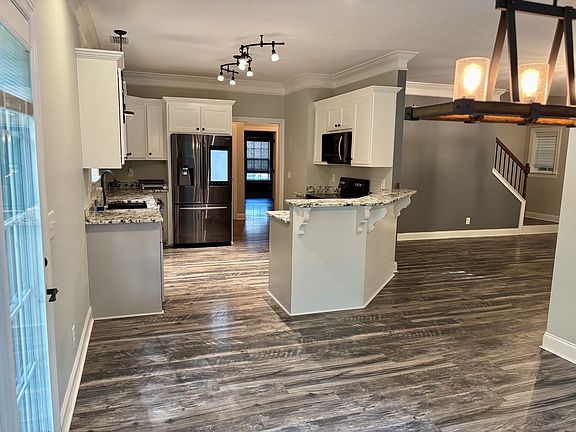 4th image of 65 Sheltontown Rd