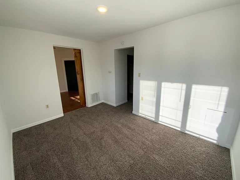 1400 Bass Ave — Photo 5