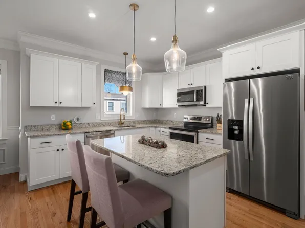 9 Milano Way, Salem, NH 03079