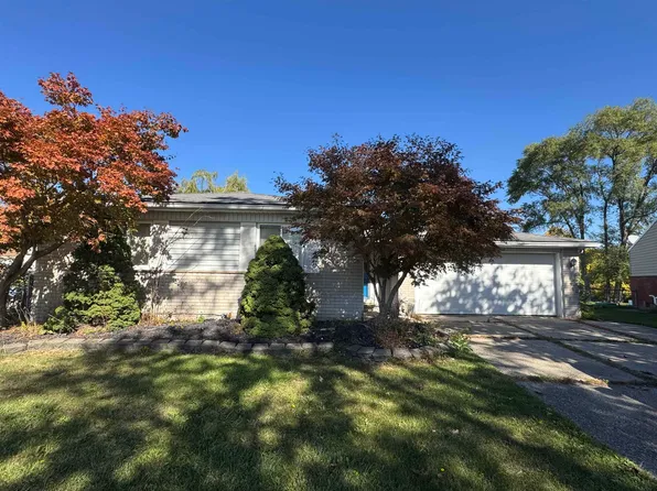 34600 Michelle Dr, Romulus, MI 48174