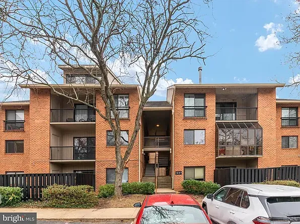 1227 Gemini Dr APT E, Annapolis, MD 21403